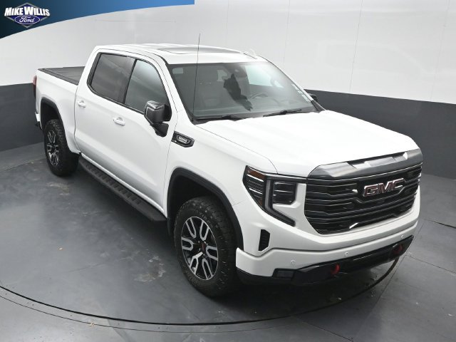 Used 2022 GMC Sierra 1500 AT4 w/ AT4 Premium Package AWD/4WD image 9