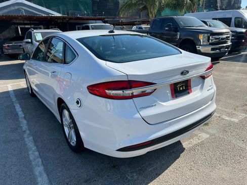 Used 2018 Ford Fusion SE w/ Equipment Group 602A FWD image 7