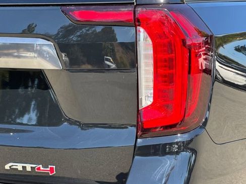Used 2023 GMC Yukon XL AT4 w/ Technology Package AWD/4WD image 28