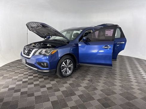 Used 2017 Nissan Pathfinder SL FWD image 12