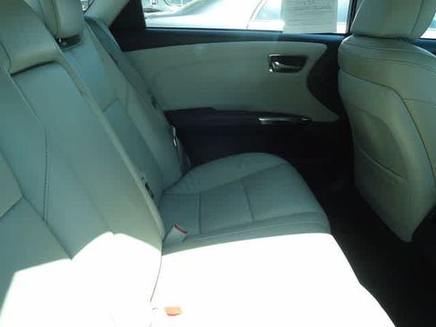 Used 2017 Toyota Avalon XLE Premium w/ All Weather Liner Package FWD image 12