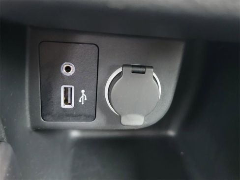 Certified 2024 Nissan Kicks S image 26