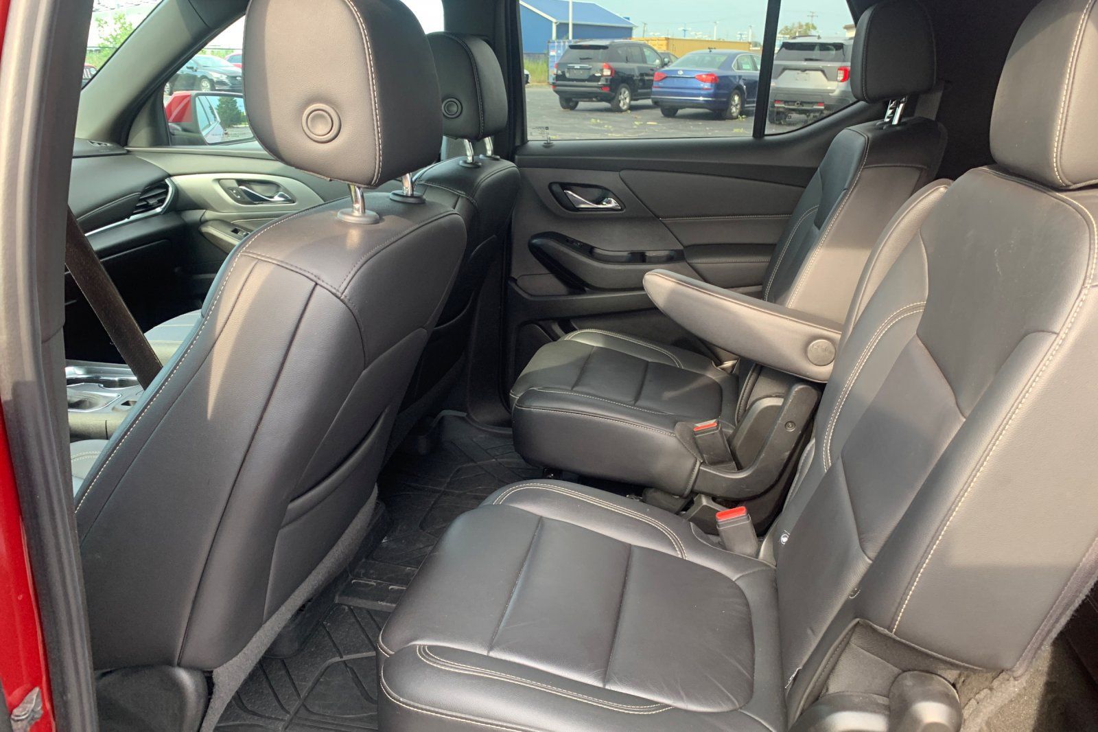 Used 2023 Chevrolet Traverse LT w/ LT Premium Package AWD/4WD image 15