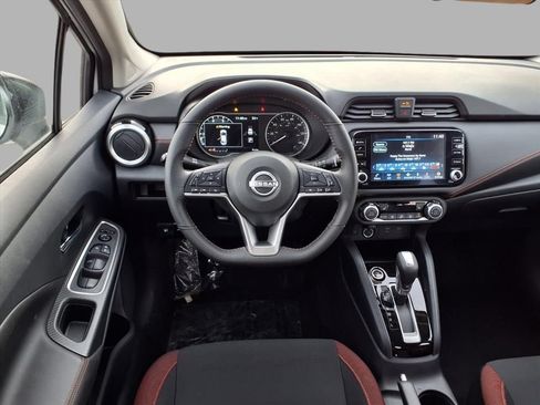 New 2025 Nissan Versa SR w/ Trunk Package FWD image 4