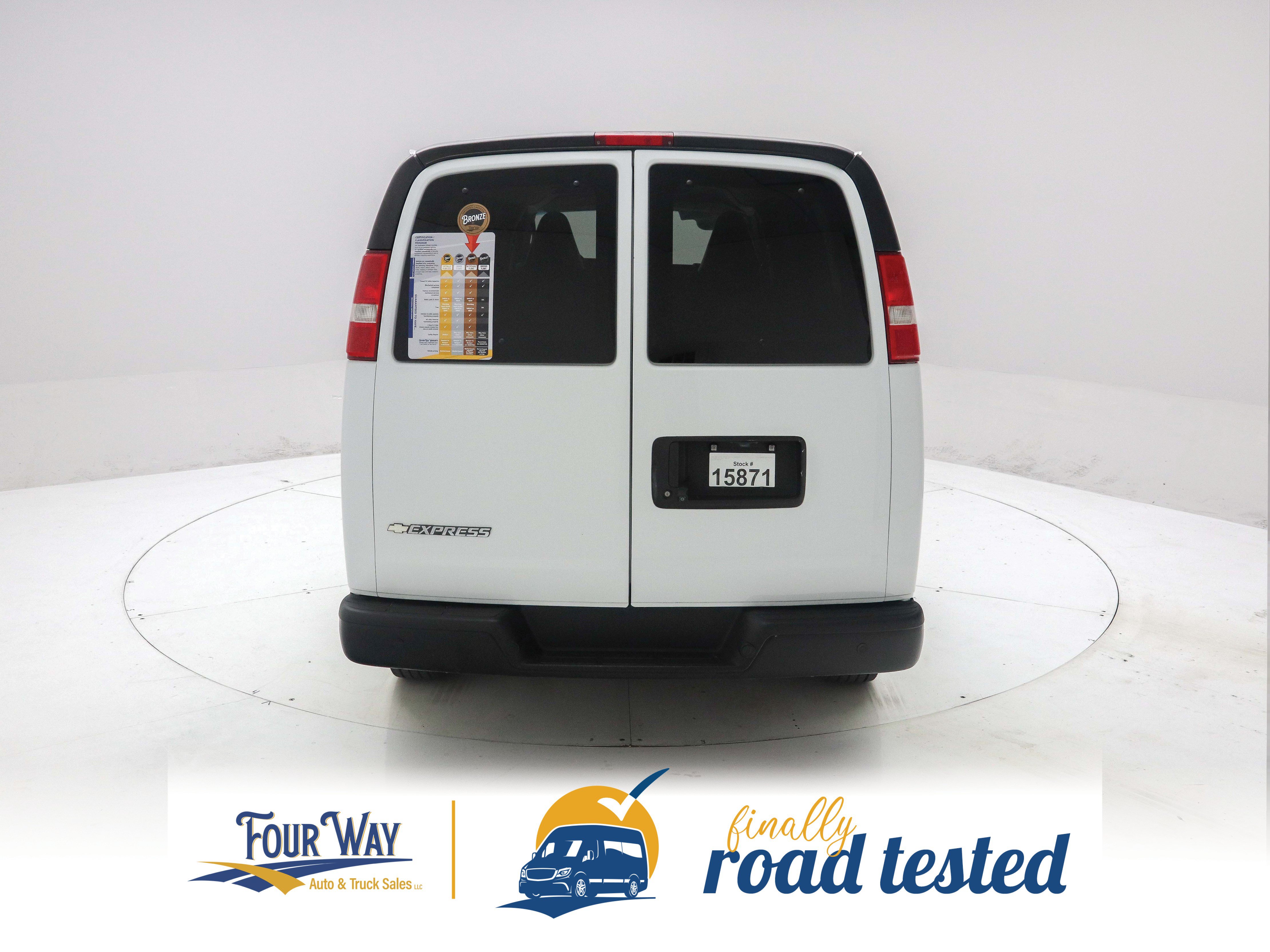 Used 2021 Chevrolet Express 3500 LS RWD image 5