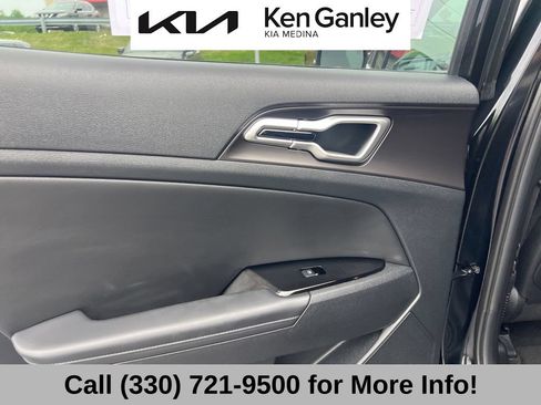 Certified 2025 Kia Sportage EX FWD image 47
