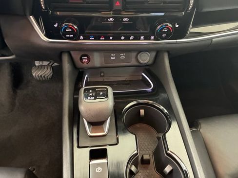 Used 2024 Nissan Rogue SL w/ SL Premium Package AWD/4WD image 21