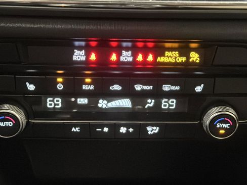 Used 2020 MAZDA CX-9 Touring w/ Touring Premium Package FWD image 17