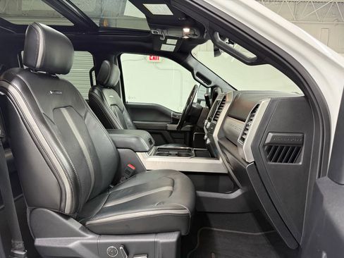 Used 2021 Ford F250 Platinum AWD/4WD image 11