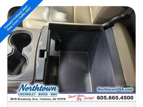 Used 2019 Chevrolet Suburban LT w/ LT Signature Package image 27