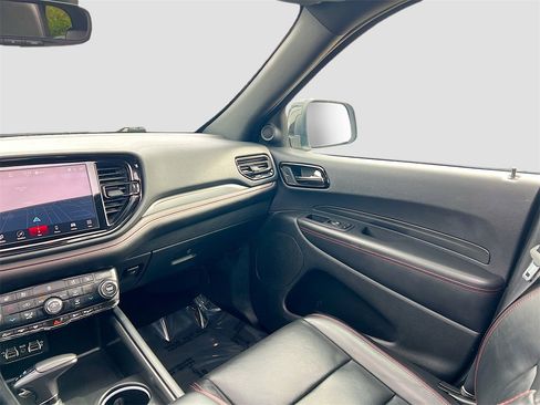 Used 2024 Dodge Durango GT image 24