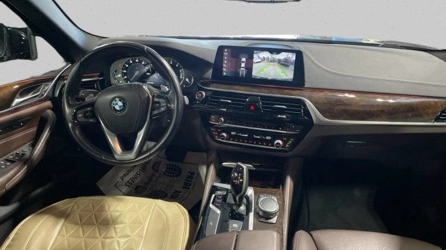 Used 2018 BMW 540i RWD image 16