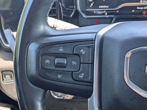 Used 2025 GMC Sierra 1500 SLT AWD/4WD image 22