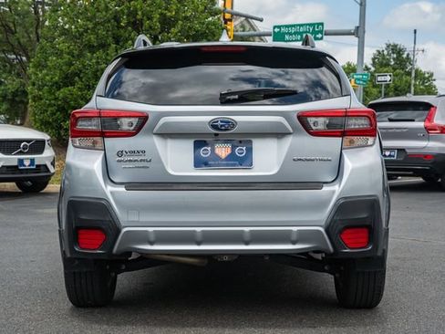 Used 2020 Subaru Crosstrek 2.0i Premium w/ Moonroof Package 1 AWD/4WD image 6