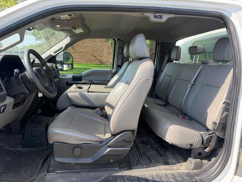 Used 2019 Ford F450 XL w/ XL Value Package AWD/4WD image 7