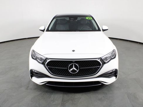 Used 2024 Mercedes-Benz E 350 4MATIC Sedan image 12