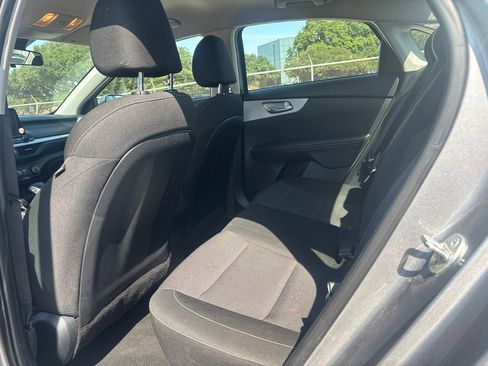 Used 2024 Kia Forte LXS w/ LXS Technology Package FWD image 11