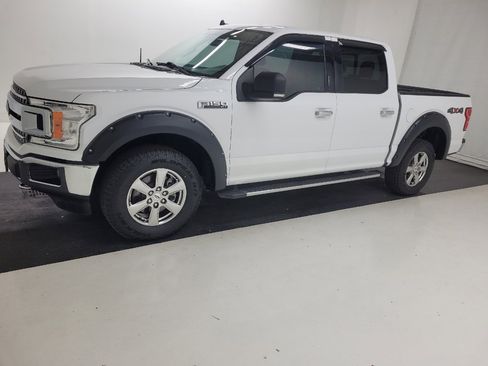 Used 2019 Ford F150 XLT w/ Equipment Group 302A Luxury AWD/4WD image 2