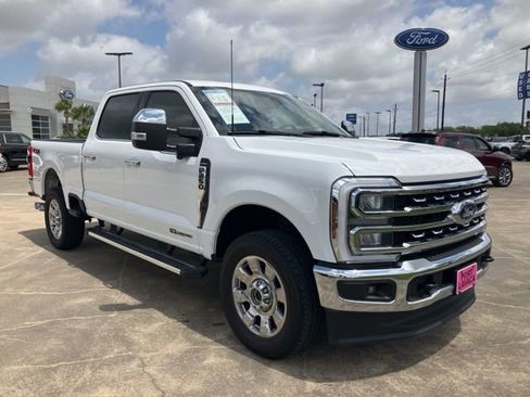 Used 2025 Ford F250 Lariat w/ Chrome Package AWD/4WD image 10