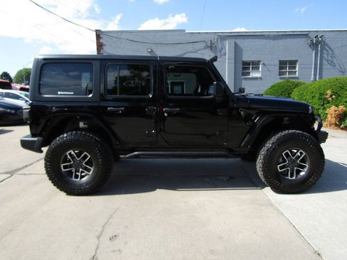 Used 2020 Jeep Wrangler Unlimited Sport AWD/4WD image 4