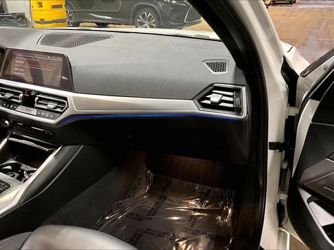 Used 2020 BMW M340i xDrive w/ Premium Package image 18