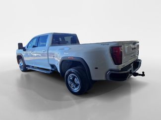 Used 2024 GMC Sierra 3500 SLT video 3