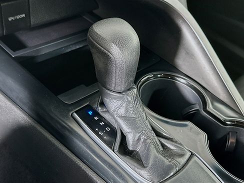 Used 2018 Toyota Camry LE image 23