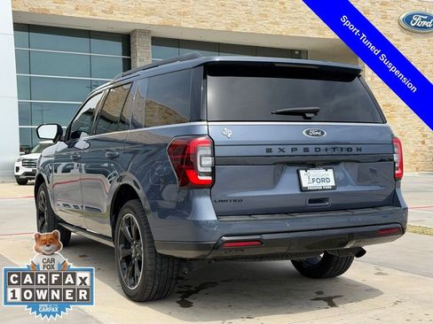 Used 2023 Ford Expedition Limited image 12