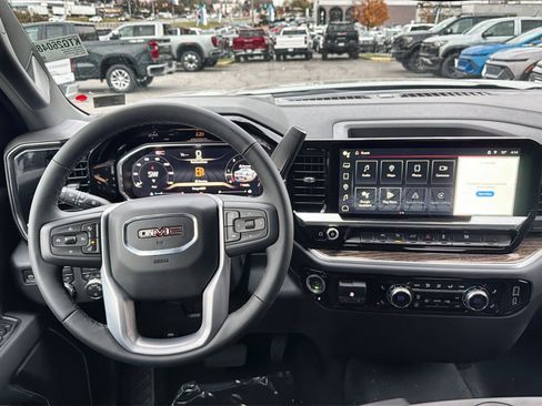 New 2026 GMC Sierra 1500 SLE image 16