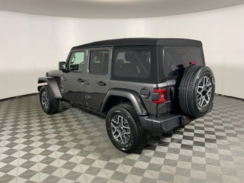 Used 2024 Jeep Wrangler Sahara w/ Technology Group image 12