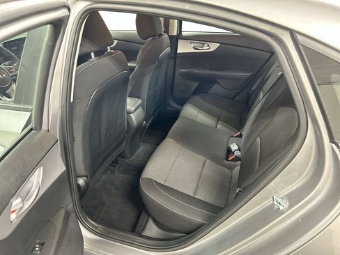 Certified 2023 Kia Forte LXS w/ LXS Technology Package FWD image 19