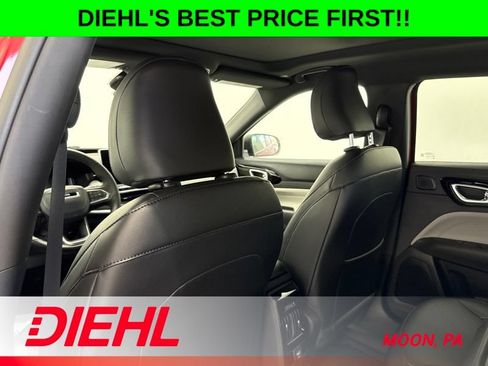 New 2026 Jeep Compass Limited w/ Sun, Sound & Navigation Group AWD/4WD image 18