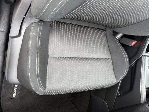 Used 2024 Mitsubishi Outlander ES FWD image 15