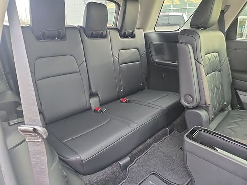 New 2026 Nissan Pathfinder Platinum image 40