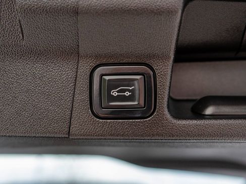 Used 2021 GMC Acadia Denali w/ Denali Ultimate Package image 37