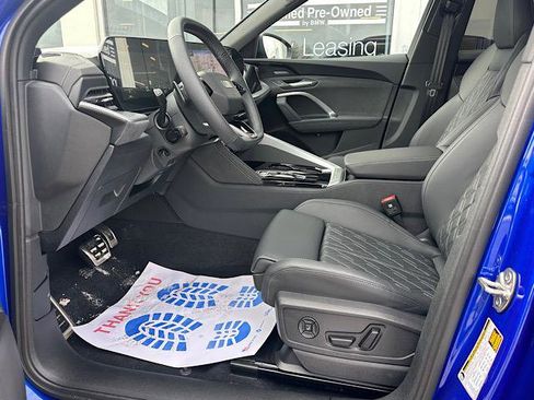 Used 2025 Audi SQ5 Prestige w/ Prestige Package image 13