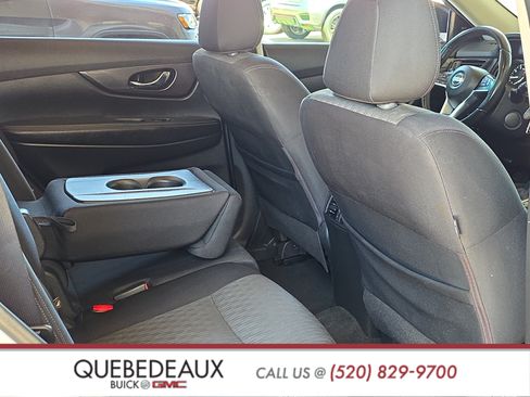 Used 2019 Nissan Rogue SV w/ Sun & Sound Touring Package FWD image 24