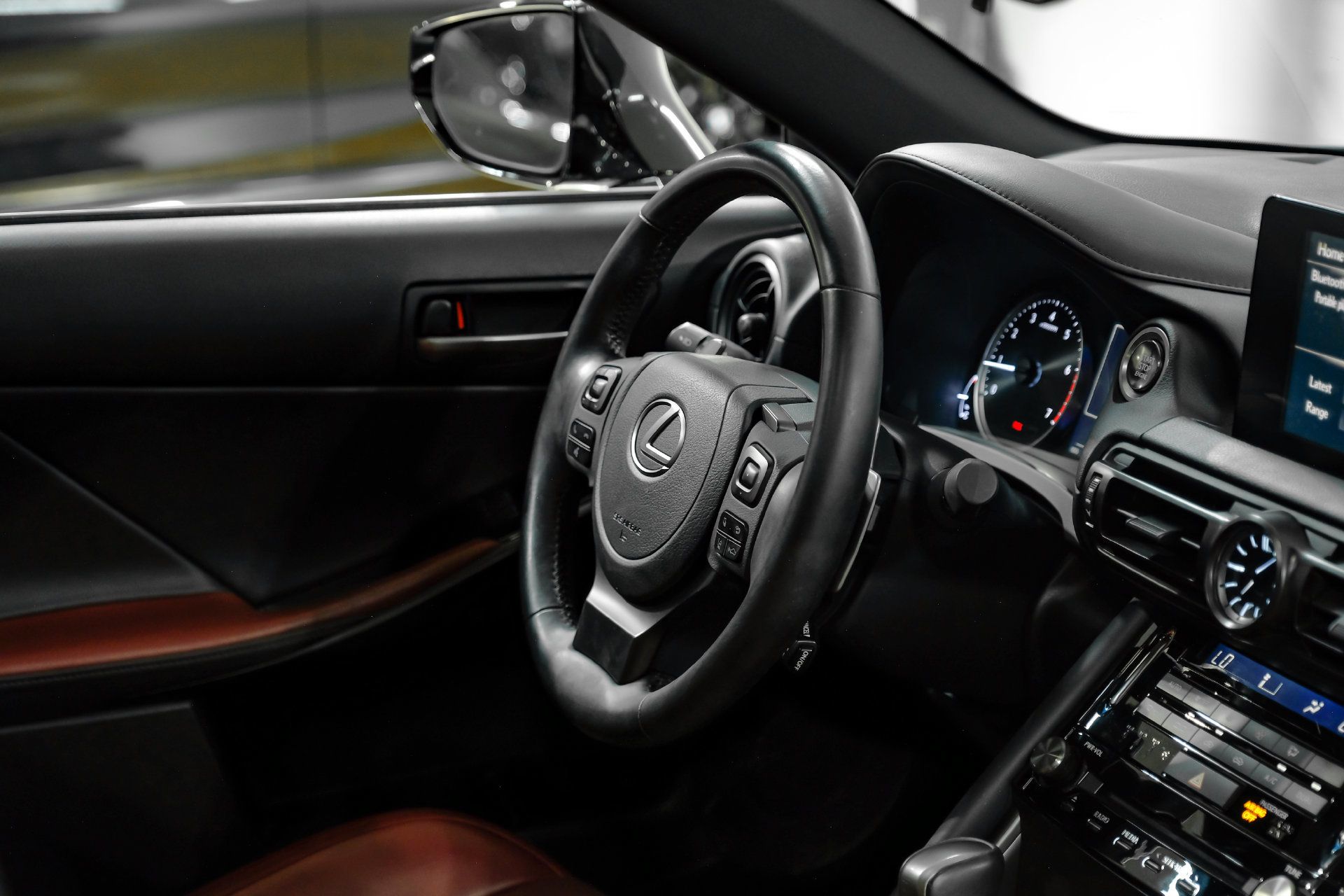 Used 2024 Lexus IS 300 F Sport RWD image 18