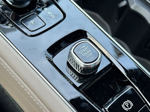 New 2026 Volvo XC90 B6 Plus AWD/4WD image 19