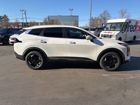 New 2026 Kia Sportage EX AWD/4WD image 5