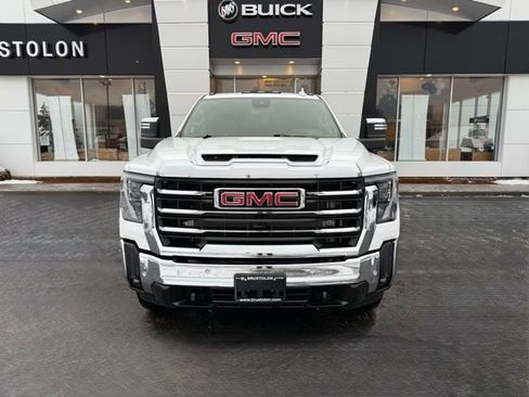 Used 2024 GMC Sierra 2500 SLT w/ SLT Premium Package image 4