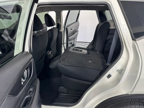 Used 2017 Nissan Rogue S w/ S Appearance Package image 31