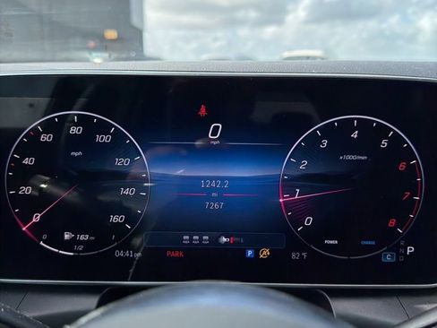 Certified 2025 Mercedes-Benz GLC 300 image 7