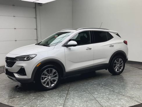 Certified 2021 Buick Encore GX Essence w/ Advanced Technology Package image 37