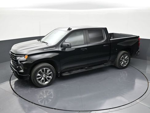Used 2025 Chevrolet Silverado 1500 RST RWD image 12