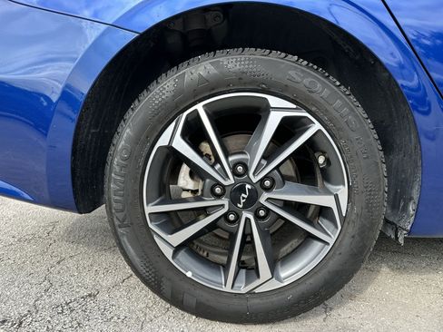Certified 2024 Kia Forte LXS w/ LXS Technology Package FWD image 18