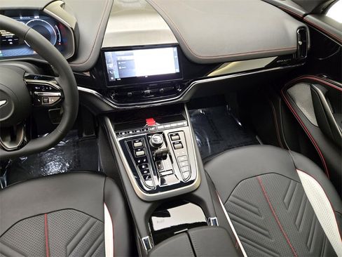 New 2026 Aston Martin DBX S image 20