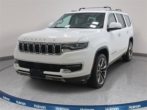 Used 2022 Jeep Wagoneer Series III w/ Premium Group I image 3