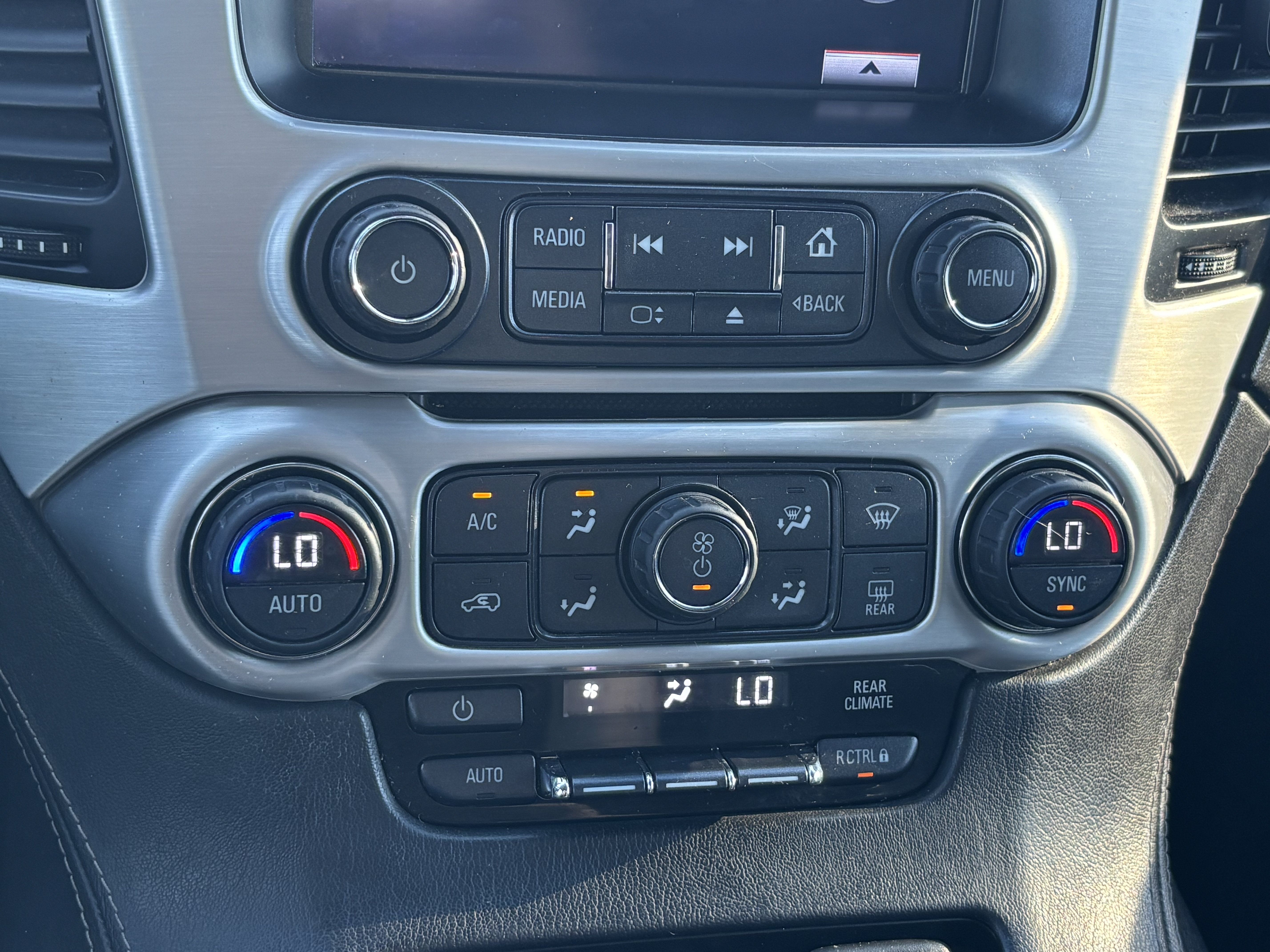 Used 2016 GMC Yukon SLE RWD image 13