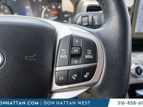 Used 2023 Ford Explorer XLT w/ Equipment Group 202A AWD/4WD image 13